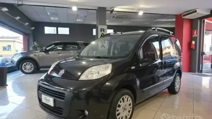 Usata Fiat Qubo Trekking 75 CV (55 kW) 2011 Nero Monovolume
