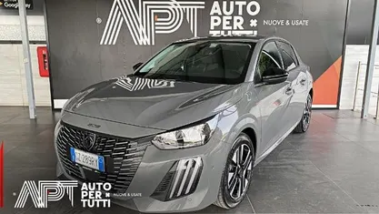 Usata Peugeot 208 Allure 101 CV (74 kW) 2025 Grigio Utilitaria