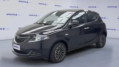 Grigio pietra Usata 2024 Lancia Ypsilon S Due volumi | 13.990 € (Buon prezzo)
