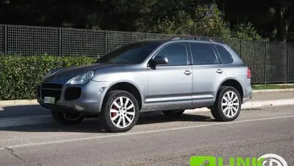 Usata Porsche Cayenne Turbo 450 CV (330 kW) 2003 Grigio SUV