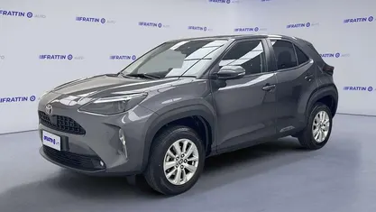 Bianco Usata 2025 Toyota Yaris Cross Business Edition SUV | 23.490 € (Buon prezzo)
