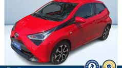 Rosso pastello Usata 2021 Toyota Aygo Due volumi | 12.900 € (Buon prezzo)