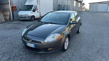 Usata Fiat Bravo Dynamic 90 CV (66 kW) 2011 Grigio Utilitaria