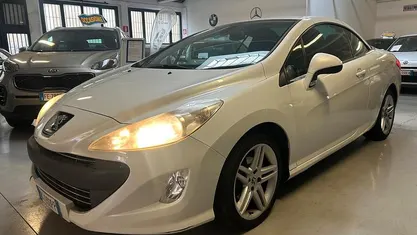 Bianco Usata 2011 Peugeot 308 CC Allure Cabrio | 5490 € (Buon prezzo)