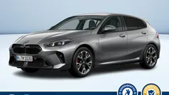 Grigio metallizzato Usata 2024 BMW 118 Comfort Edition Due volumi | 35.900 € (Buon prezzo)