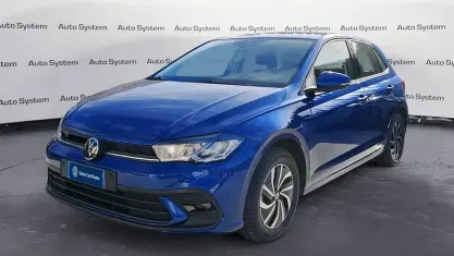Usata VW Polo Life 95 CV (69 kW) 2025 Blu Utilitaria