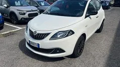 Bianco Usata 2023 Lancia Ypsilon Silver Due volumi | 11.490 € (Ottimo prezzo)