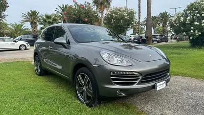Usata Porsche Cayenne 245 CV (180 kW) 2013 Grigio(met.) SUV