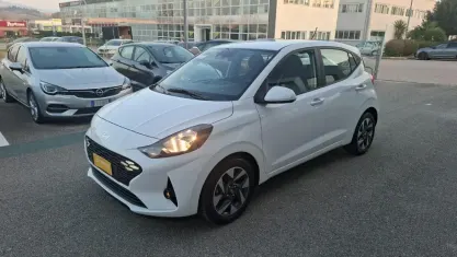 Ny Hyundai i10 63 HK (46 kW) 2025 Hvid Hatchback