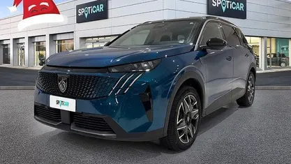 Blu Usata 2025 Peugeot 5008 GT SUV | 32.450 € (Buon prezzo)