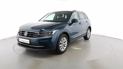Usata VW Tiguan Life 150 CV (110 kW) 2022 Night shade blue SUV