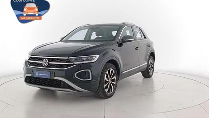 Deep black perlato indium grey Usata 2023 VW T-Roc Style SUV | 24.500 € (Buon prezzo)