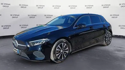 Usata Mercedes A180 Advanced 116 CV (85 kW) 2023 Nero Utilitaria