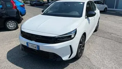 Usata Opel Corsa 101 CV (74 kW) 2025 Bianco Utilitaria