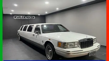 Usata Lincoln Town Car 152 CV (111 kW) 1992 Bianco Berlina