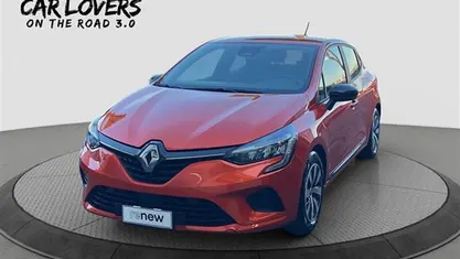 Arancione Usata 2022 Renault Clio V Equilibre Utilitaria | 13.990 € (Buon prezzo)