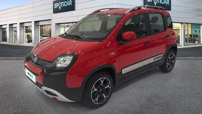 Usata Fiat Panda Cross Cross 70 CV (51 kW) 2022 Rosso Utilitaria