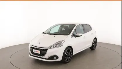 Usata Peugeot 208 Allure 110 CV (80 kW) 2019 Bianco Utilitaria