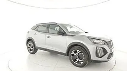 Usata Peugeot 2008 Allure 101 CV (74 kW) 2024 Argento SUV