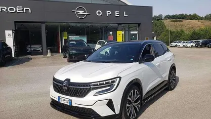 Bianco Usata 2023 Renault Austral Techno SUV | 29.600 € (Buon prezzo)