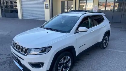 Usata 2019 Jeep Compass Limited SUV | 18.900 € (Buon prezzo)