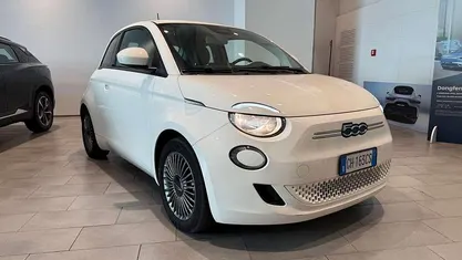 Bianco Usata 2021 Fiat 500e Icon Due volumi | 15.500 € (Buon prezzo)