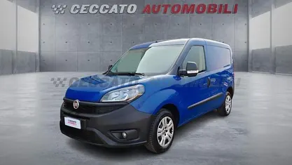 Usata Fiat Doblò 95 CV (69 kW) 2018 Blu Monovolume