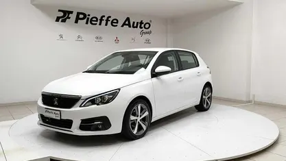Usata Peugeot 308 Active 131 CV (96 kW) 2020 Bianco Berlina