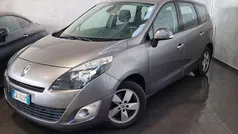 Argento Usata 2010 Renault Scénic III Luxe Monovolume | 3900 € (Buon prezzo)