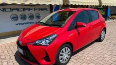 Rosso Usata 2018 Toyota Yaris Hybrid Active Tre volumi | 11.000 € (Buon prezzo)