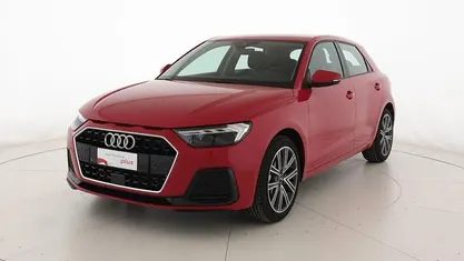 Rosso progressivo metallizzato Usata 2024 Audi A1 Sportback Admired Due volumi | 28.500 € (Cara)