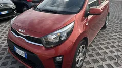 Rosso Usata 2023 Kia Picanto Urban Due volumi | 13.900 € (Buon prezzo)