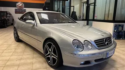 Usata Mercedes CL500 320 CV (235 kW) 2001 Grigio Coupé