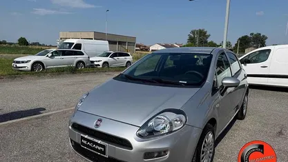 Argento metallizzato Usata 2017 Fiat Punto Street Tre volumi | 6000 € (Buon prezzo)