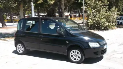 Usata Fiat Multipla 103 CV (75 kW) 2010 Nero Monovolume