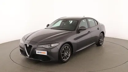 Usata Alfa Romeo Giulia Super 150 CV (110 kW) 2018 Grigio Berlina
