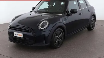 Blu Usata 2022 Mini Cooper Essential Due volumi | 22.099 € (Buon prezzo)