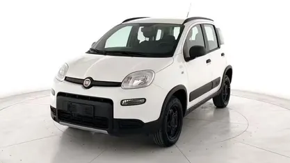 Usata Fiat Panda 4x4 S 95 CV (69 kW) 2018 Bianco Utilitaria