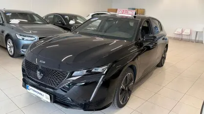 Usata Peugeot 308 GT 61 kW (84 CV) 2025 Nero Berlina