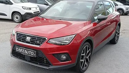 Usata Seat Arona FR 90 CV (66 kW) 2019 Rosso tetto nero metallizzato SUV