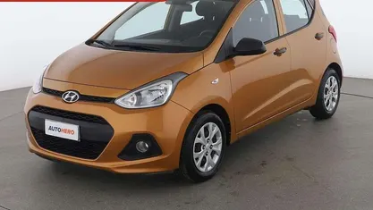 Usata Hyundai i10 Classic 67 CV (49 kW) 2016 Arancio Utilitaria
