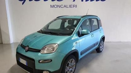 Usata Fiat Panda 4x4 S 75 CV (55 kW) 2014 Blu/azzurro Utilitaria