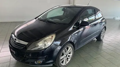 Nero Usata 2006 Opel Corsa Tre volumi | 1500 € (Molto cara)