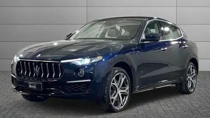 Usata Maserati Levante GT 331 CV (243 kW) 2021 Blu metallizzato SUV