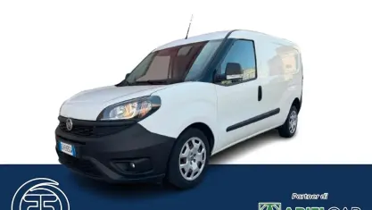 Usata Fiat Doblò S 105 CV (77 kW) 2021 Bianco Monovolume