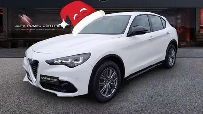 Bianco Usata 2023 Alfa Romeo Stelvio Super SUV | 40.950 € (Buon prezzo)