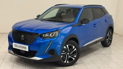 Usata Peugeot 2008 Allure 131 CV (96 kW) 2023 Blu SUV