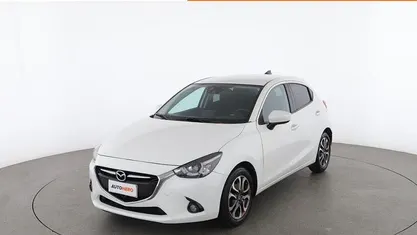 Bianco Usata 2016 Mazda 2 Exceed Tre volumi | 9899 € (Buon prezzo)