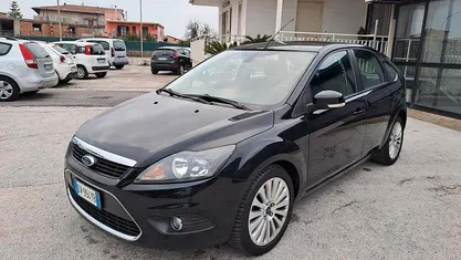 Usata Ford Focus 109 CV (80 kW) 2009 Nero Berlina