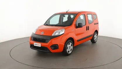 Usata Fiat Qubo Easy 77 CV (56 kW) 2018 Arancio Monovolume